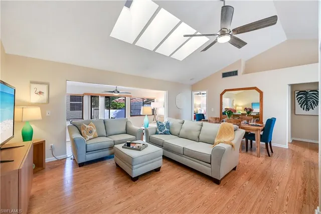 $6,300 | 878 Meadowland Drive, Unit 4, Naples, FL 34108