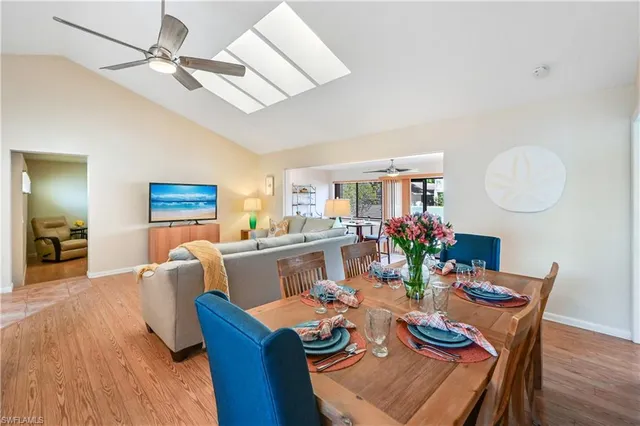 $6,300 | 878 Meadowland Drive, Unit 4, Naples, FL 34108