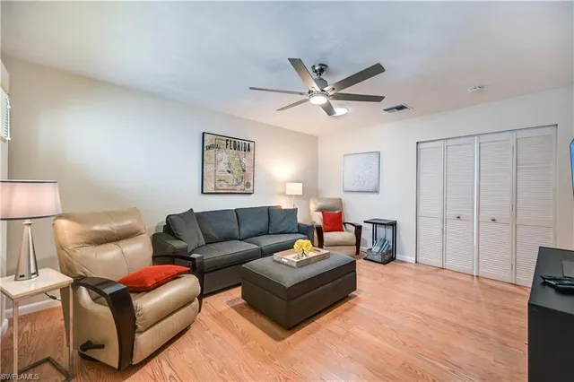 $6,300 | 878 Meadowland Drive, Unit 4, Naples, FL 34108