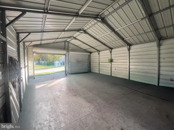 a view of a garage