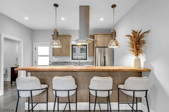 $3,200 | 10 McCready's Alley, Lambertville, NJ 08530