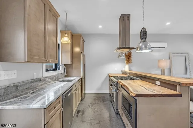 $3,200 | 10 McCready's Alley, Lambertville, NJ 08530