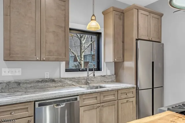 $3,200 | 10 McCready's Alley, Lambertville, NJ 08530