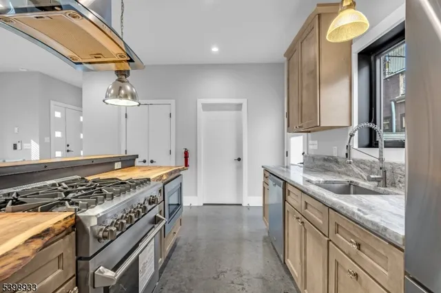 $3,200 | 10 McCready's Alley, Lambertville, NJ 08530