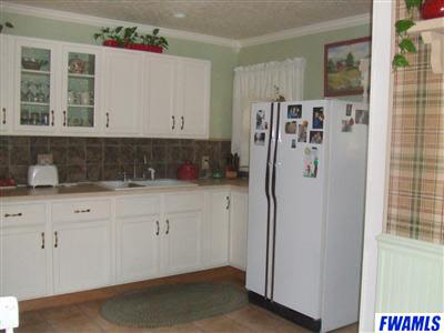 6233 Southcrest Road Fort Wayne, IN 46816 - Photo 4 of 19