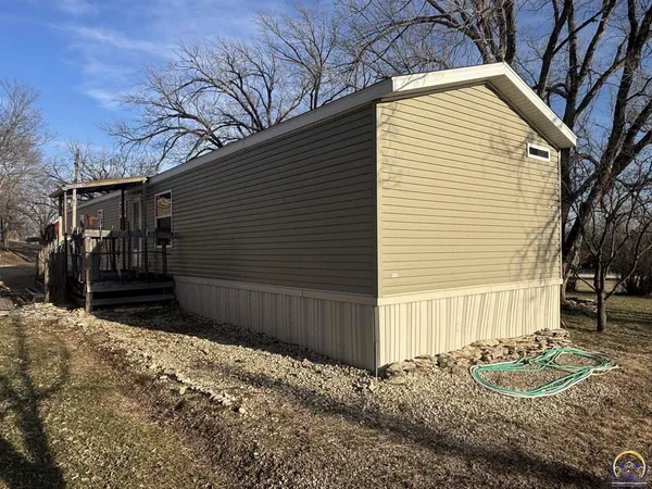 $199,000 | 580 Ef Road, Cedar Point, KS 66843