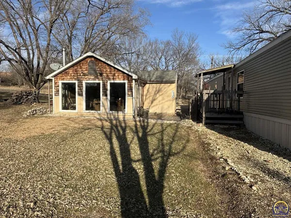 $199,000 | 580 Ef Road, Cedar Point, KS 66843