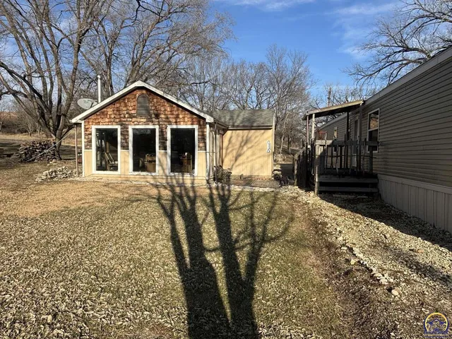 $199,000 | 580 Ef Road, Cedar Point, KS 66843
