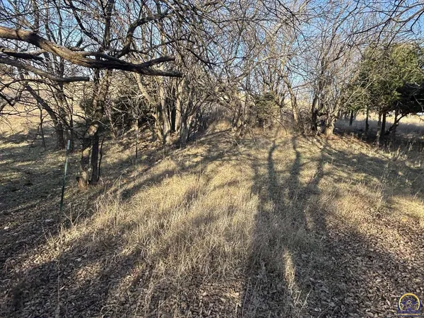 $199,000 | 580 Ef Road, Cedar Point, KS 66843