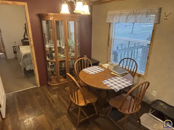 $199,000 | 580 Ef Road, Cedar Point, KS 66843