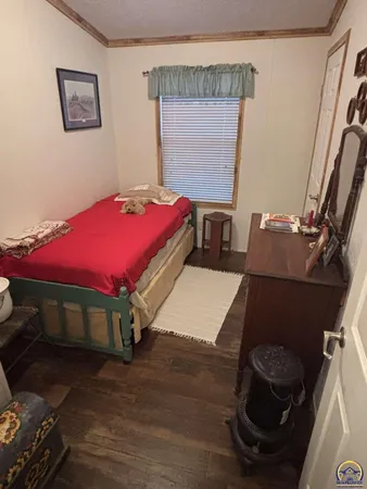 $199,000 | 580 Ef Road, Cedar Point, KS 66843