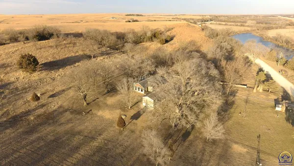 $199,000 | 580 Ef Road, Cedar Point, KS 66843