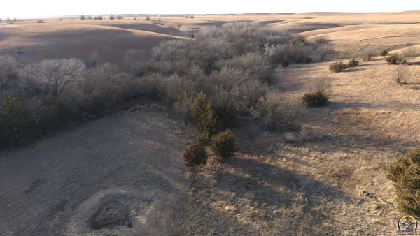 $199,000 | 580 Ef Road, Cedar Point, KS 66843