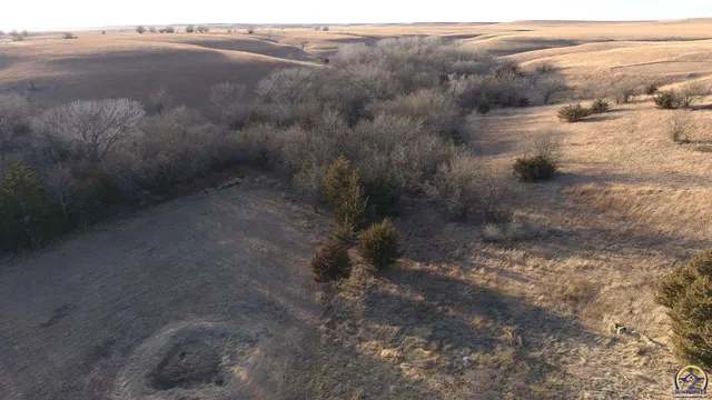 $199,000 | 580 Ef Road, Cedar Point, KS 66843