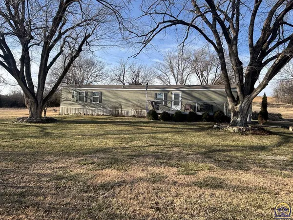 $199,000 | 580 Ef Road, Cedar Point, KS 66843