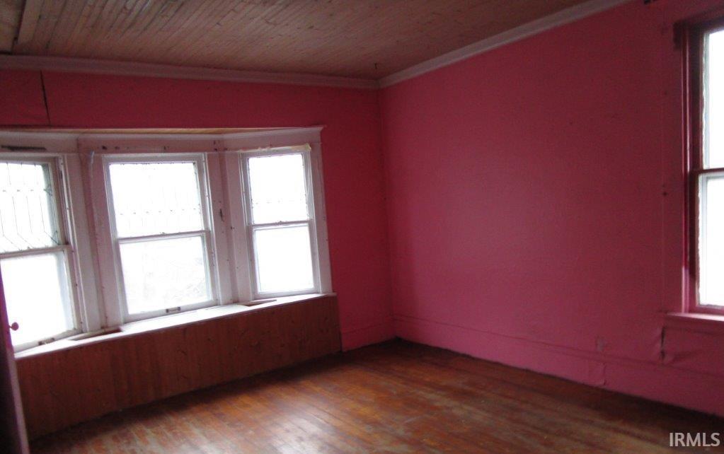 1319 East Center Street Warsaw, IN 46580 - Photo 11 of 16