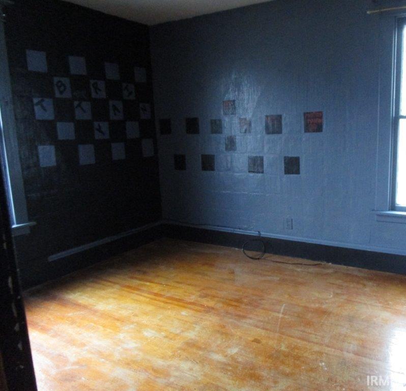 1319 East Center Street Warsaw, IN 46580 - Photo 14 of 16