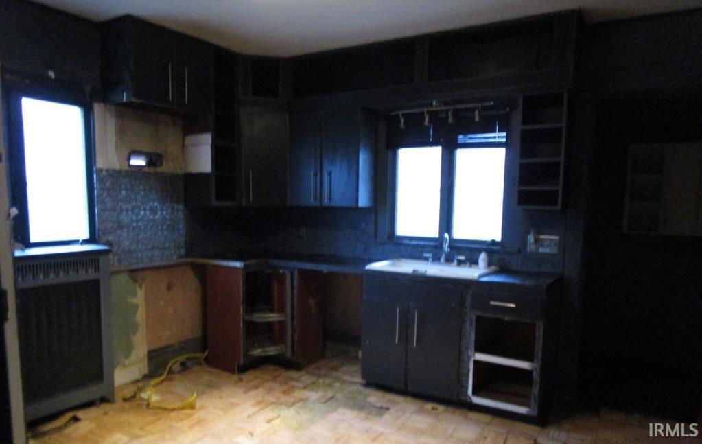 1319 East Center Street Warsaw, IN 46580 - Photo 9 of 16