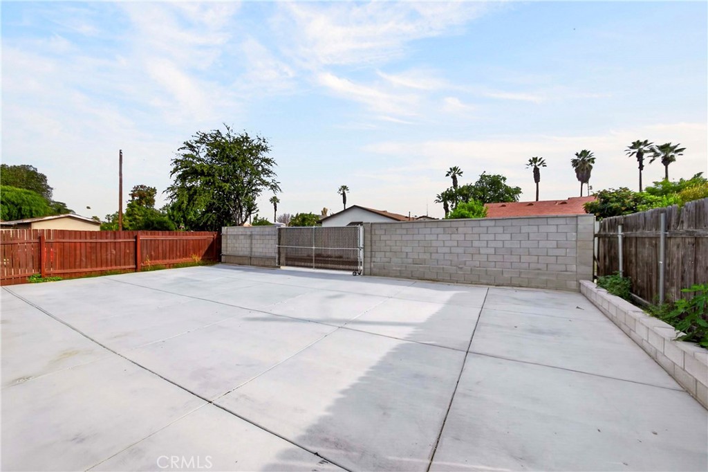 2643 Tenth Street Riverside, CA 92507 - Photo 37 of 40