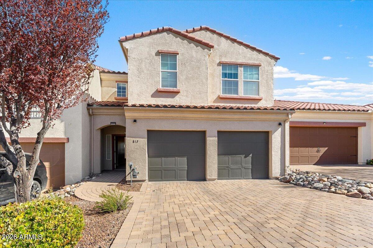 813 Alfonse Road Clarkdale, AZ 86324 - Photo 2 of 41 a front view of a house with a yard