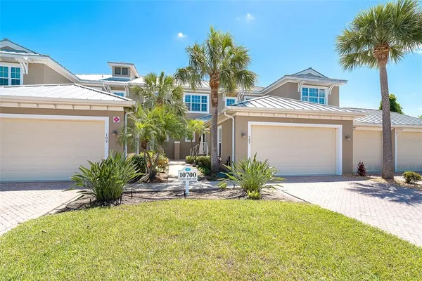 $300,000 | 10700 Lemon Creek Loop, Unit 103, Englewood, FL 34224