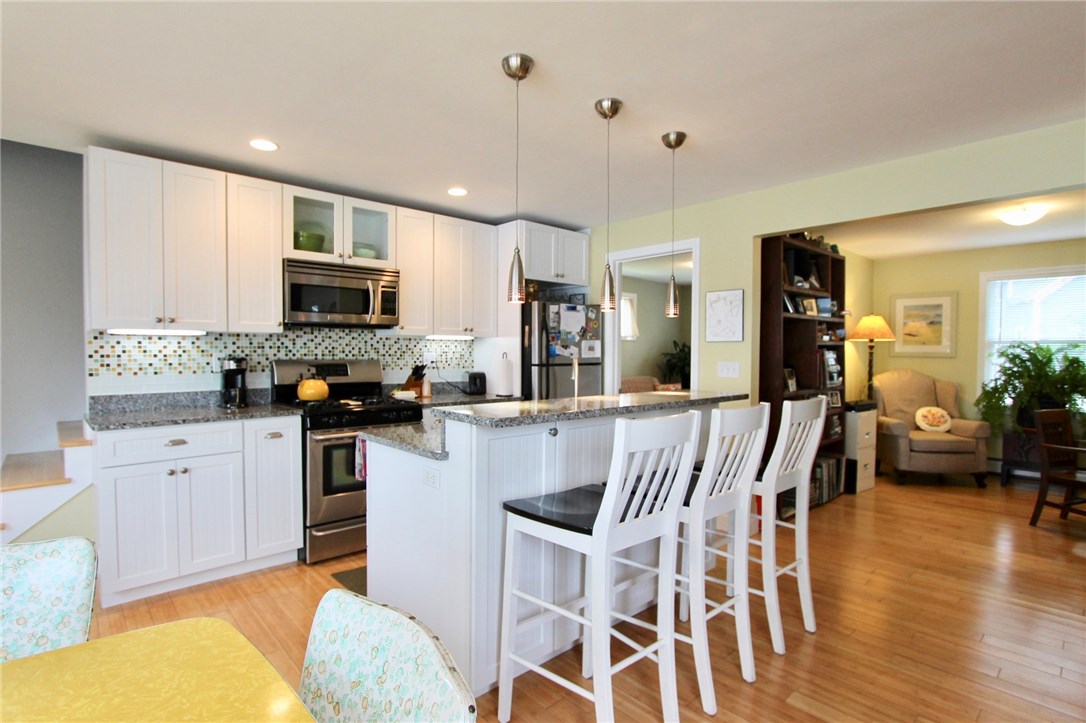 174 Riverside Street Portsmouth, RI 02871 - Photo 11 of 40