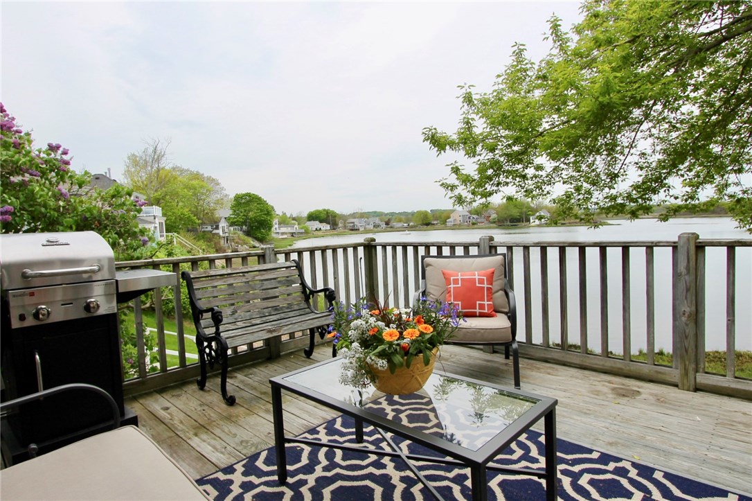174 Riverside Street Portsmouth, RI 02871 - Photo 14 of 40