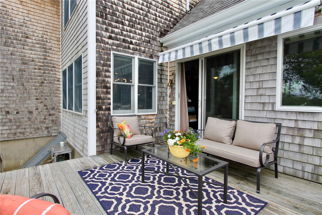 174 Riverside Street Portsmouth, RI 02871 - Photo 15 of 40