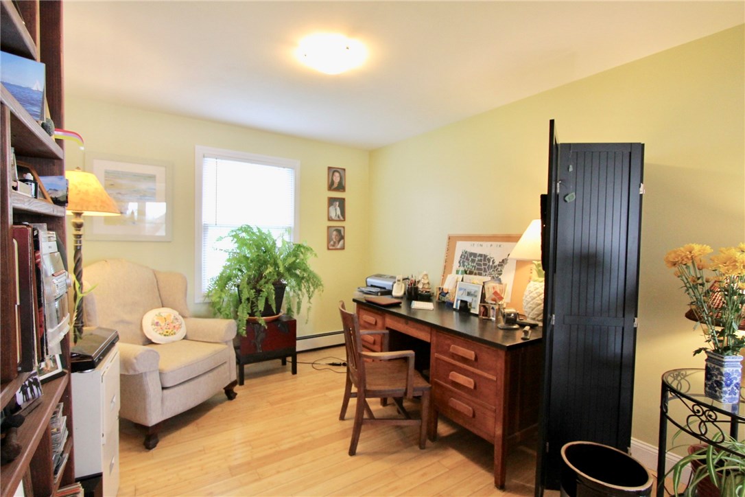 174 Riverside Street Portsmouth, RI 02871 - Photo 16 of 40