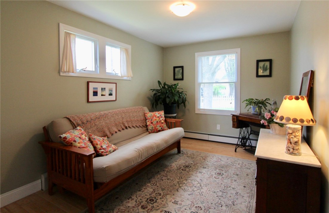 174 Riverside Street Portsmouth, RI 02871 - Photo 21 of 40