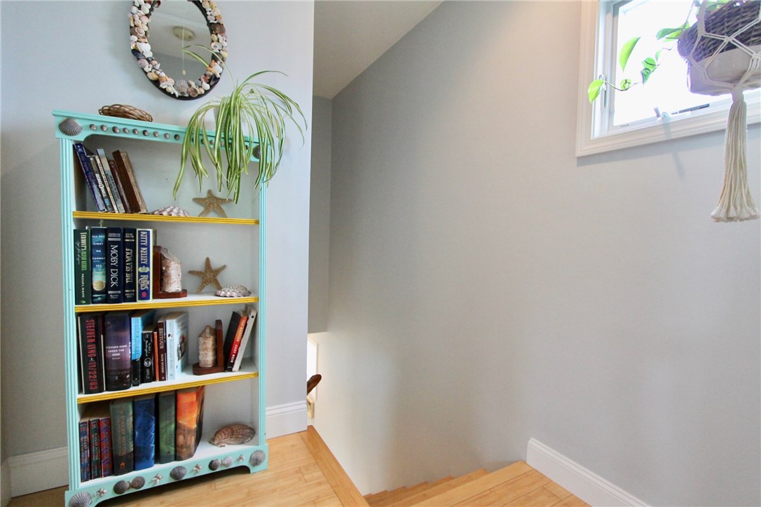 174 Riverside Street Portsmouth, RI 02871 - Photo 23 of 40