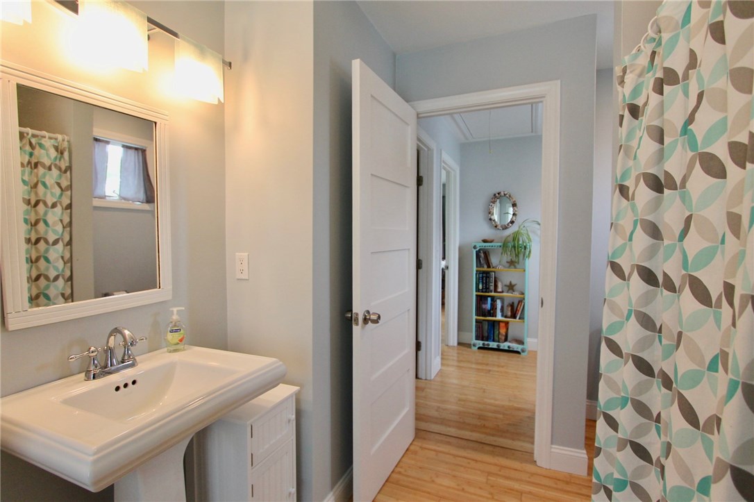 174 Riverside Street Portsmouth, RI 02871 - Photo 30 of 40