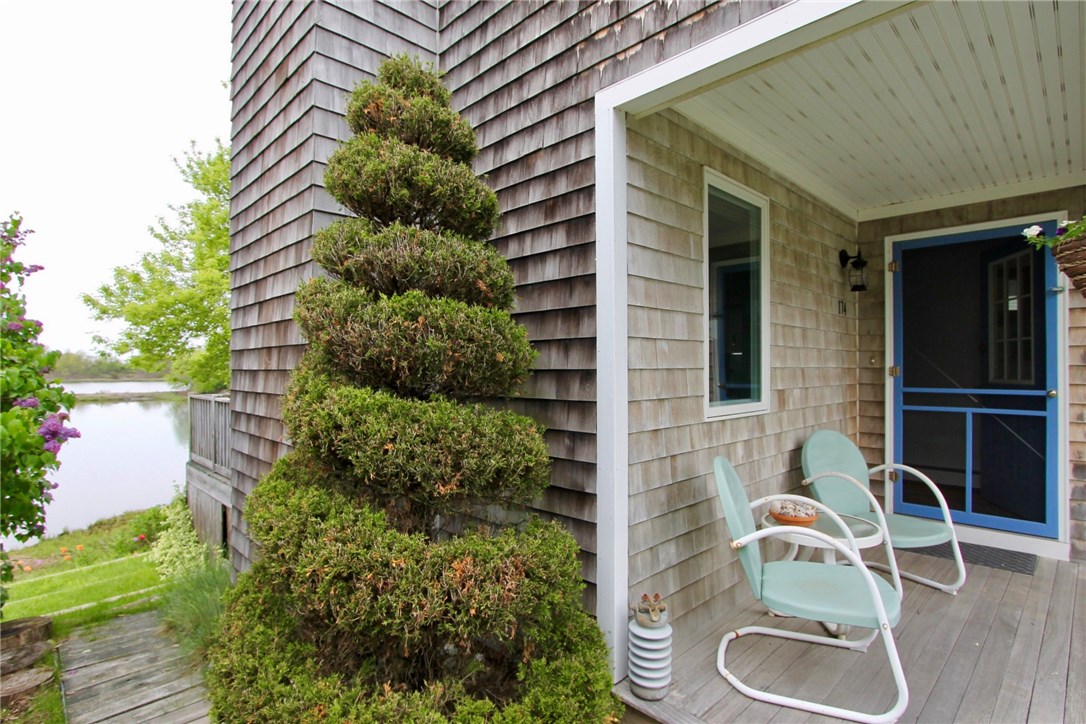 174 Riverside Street Portsmouth, RI 02871 - Photo 34 of 40