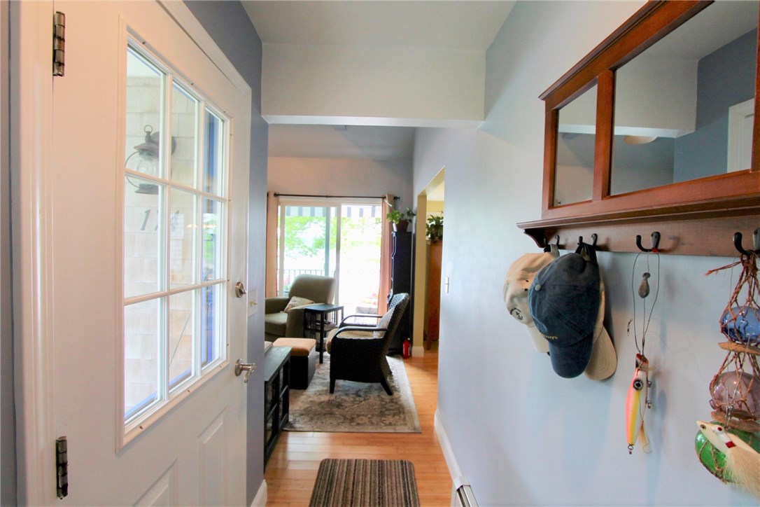 174 Riverside Street Portsmouth, RI 02871 - Photo 5 of 40