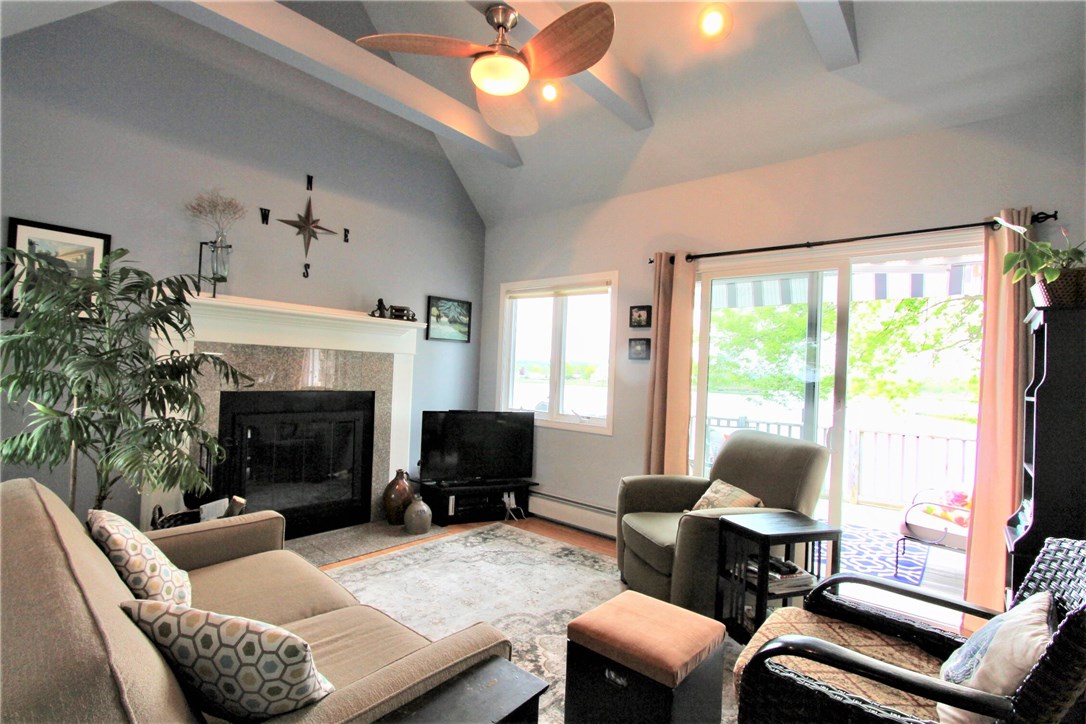174 Riverside Street Portsmouth, RI 02871 - Photo 6 of 40