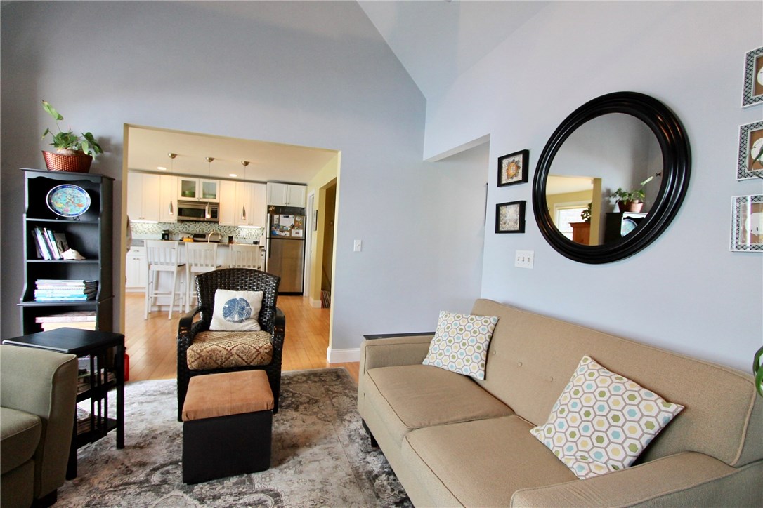 174 Riverside Street Portsmouth, RI 02871 - Photo 7 of 40