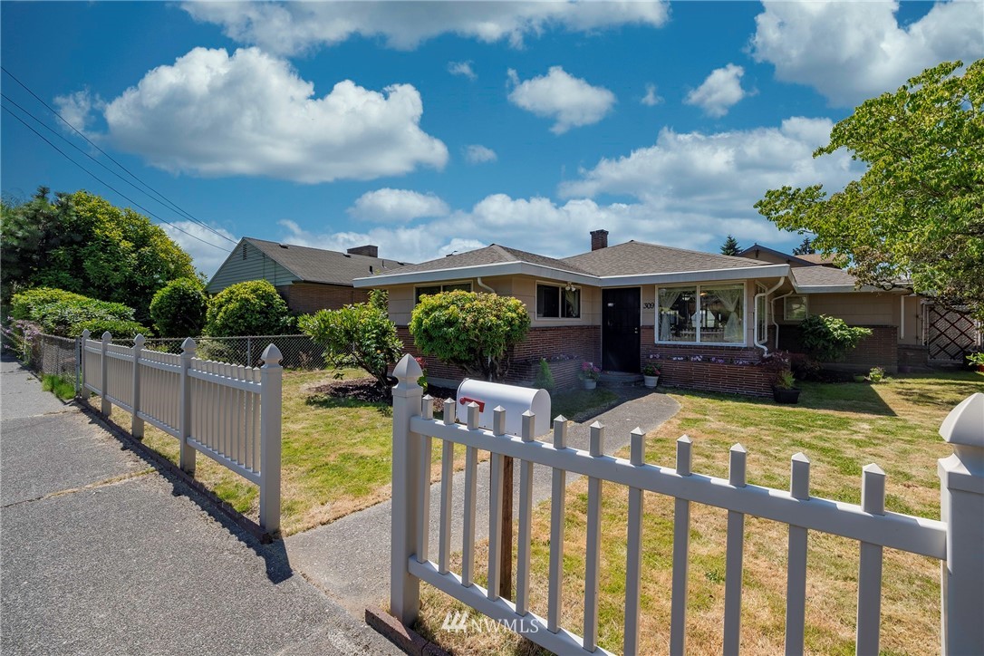 309 Wells Avenue North Renton, WA 98057 - Photo 1 of 26 Gallery Image 1