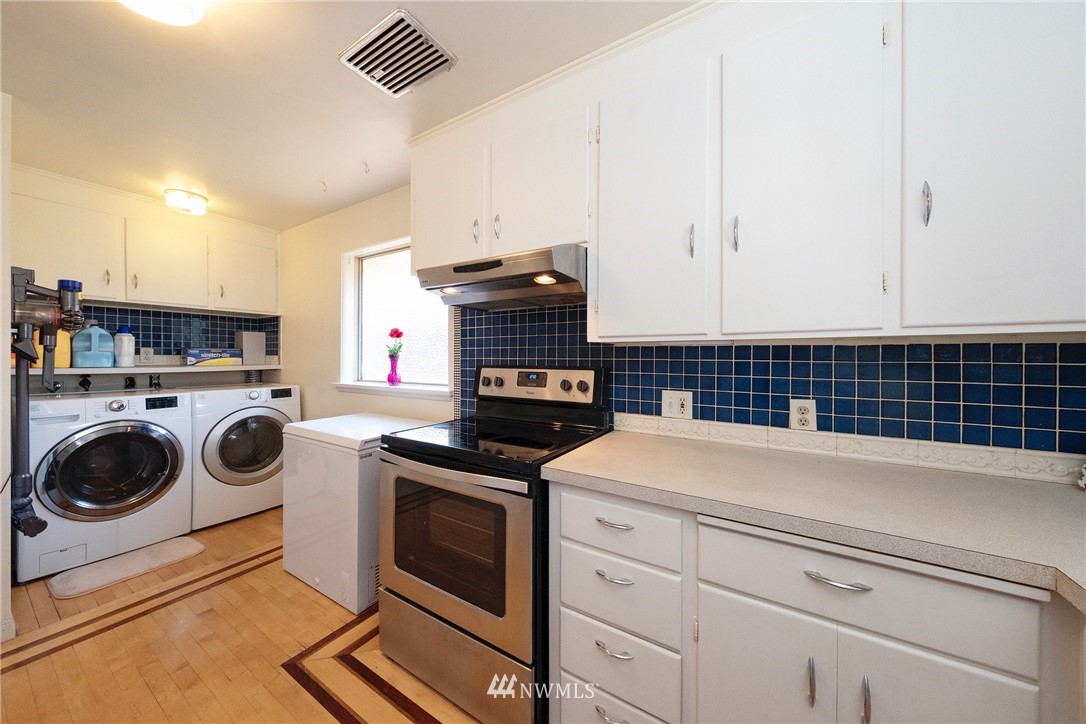309 Wells Avenue North Renton, WA 98057 - Photo 14 of 26 Gallery Image 14