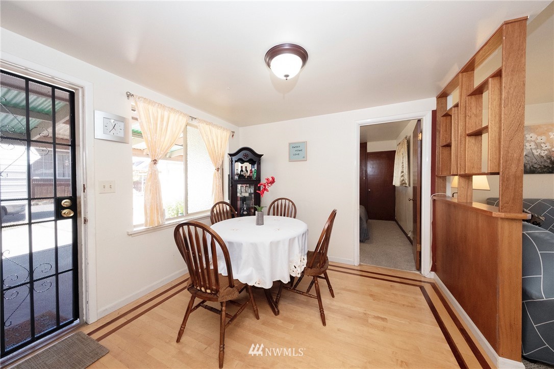 309 Wells Avenue North Renton, WA 98057 - Photo 16 of 26 Gallery Image 16