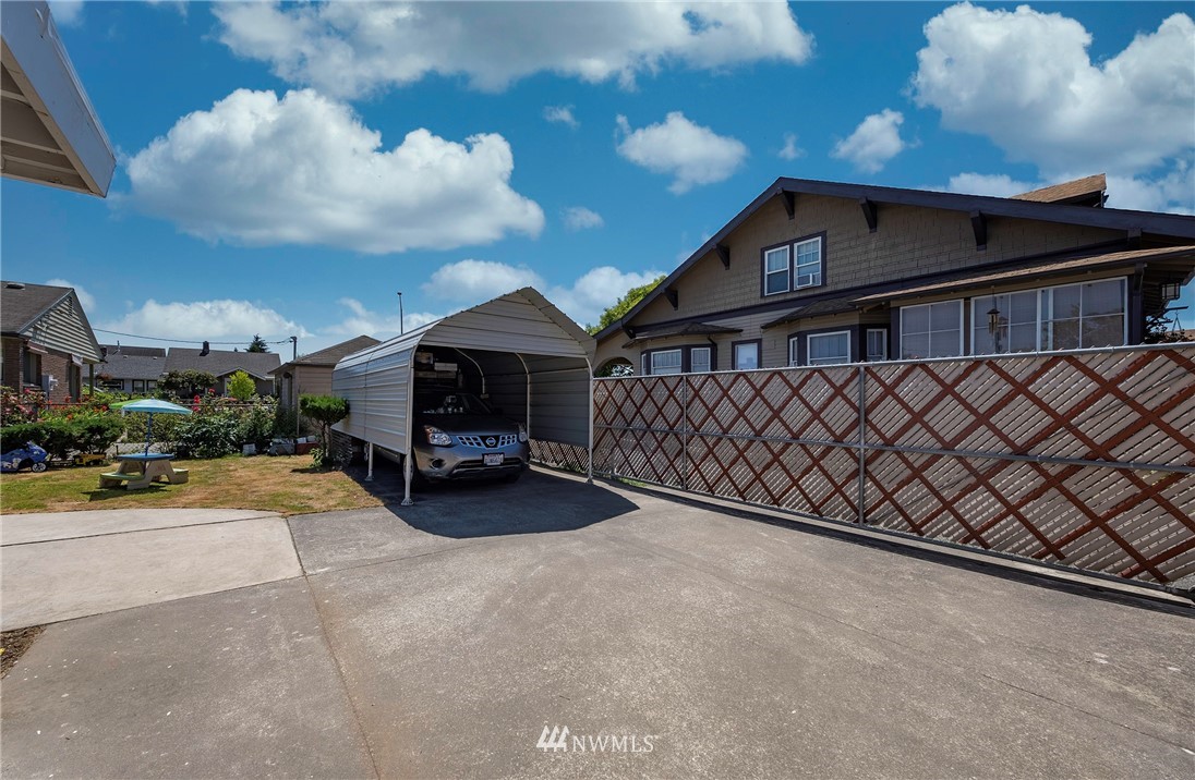 309 Wells Avenue North Renton, WA 98057 - Photo 24 of 26 Gallery Image 24