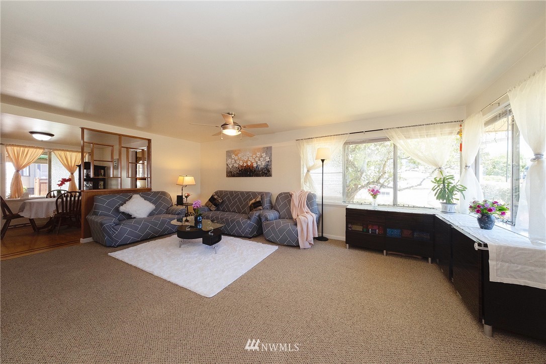 309 Wells Avenue North Renton, WA 98057 - Photo 8 of 26 Gallery Image 8