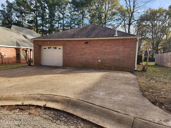 $273,900 | 214 Circle Gate Drive, Senatobia, MS 38668