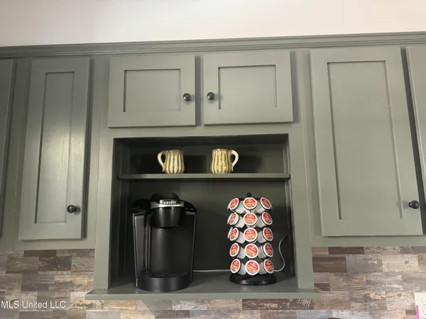 $273,900 | 214 Circle Gate Drive, Senatobia, MS 38668