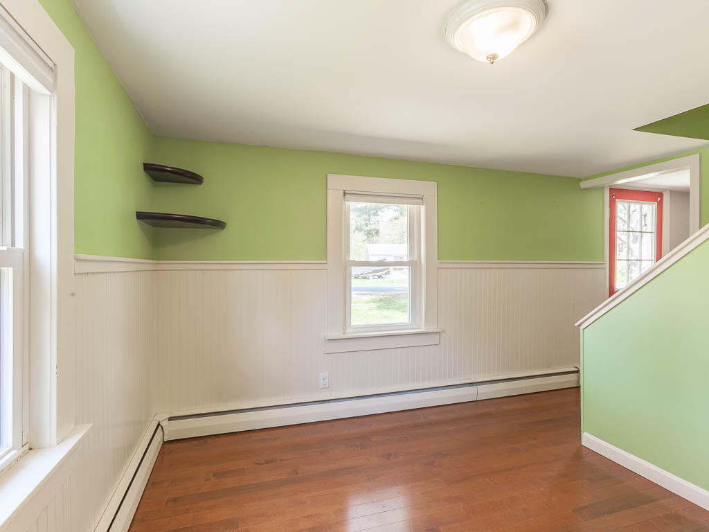 24 Thompson Road Kennebunk, ME 04043 - Photo 9 of 21 Dining Room