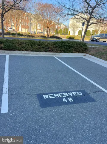 $375,000 | 10275 Fountain Circle, Unit 201, Manassas, VA 20110