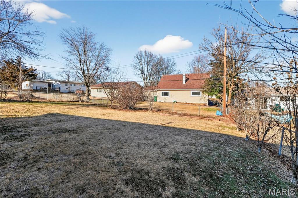 1335 Derhake Road Florissant, MO 63033 - Photo 30 of 35