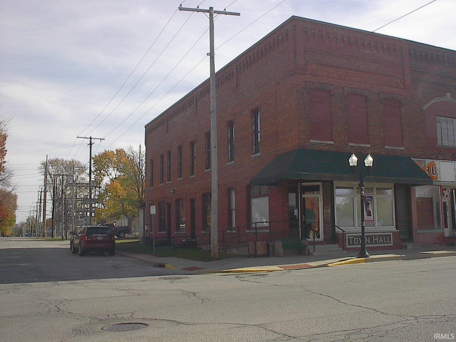 280 North Wayne Street Waterloo, IN 46793 - Photo 2 of 12 Gallery Image 2