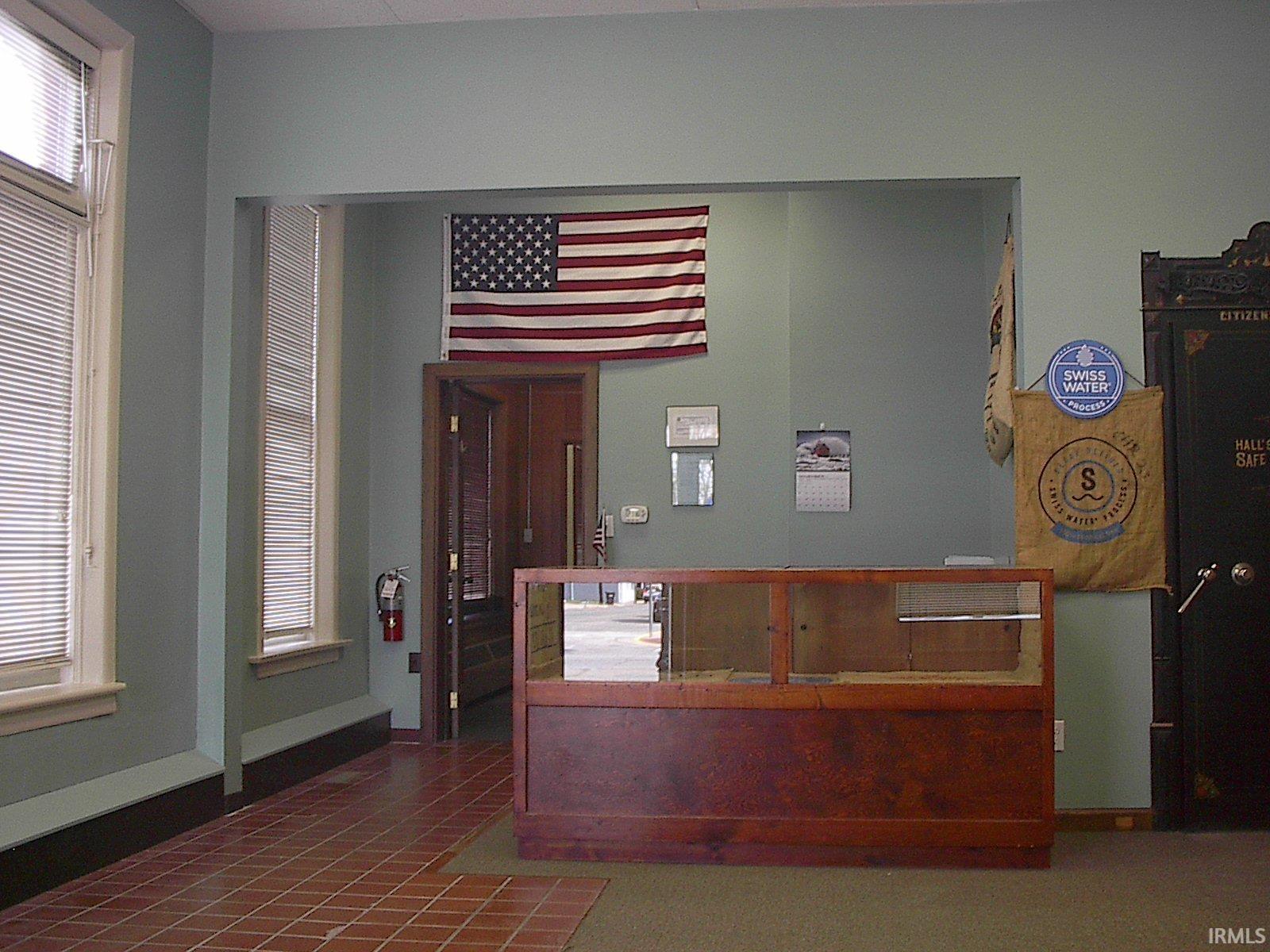 280 North Wayne Street Waterloo, IN 46793 - Photo 4 of 12 Gallery Image 4