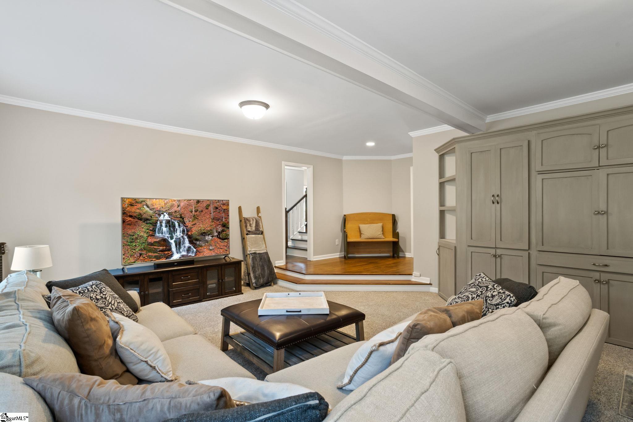 111 Squires Creek Road Simpsonville, SC 29681 - Photo 5 of 36 Gallery Image 5