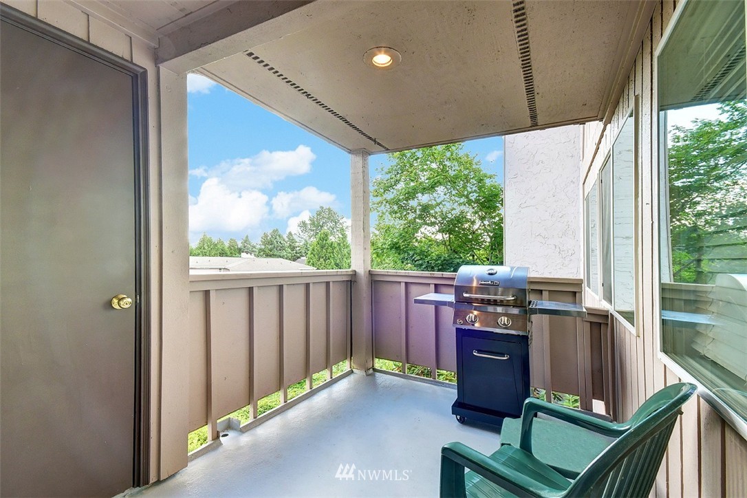 7577 Old Redmond Road, Unit 5 Redmond, WA 98052 - Photo 1 of 17